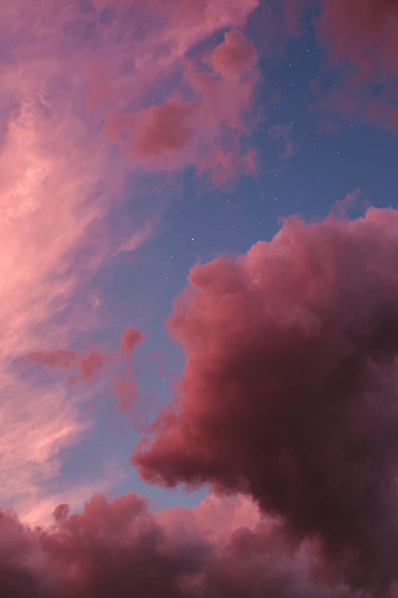 天空染上粉橙漸層的美景 壁紙