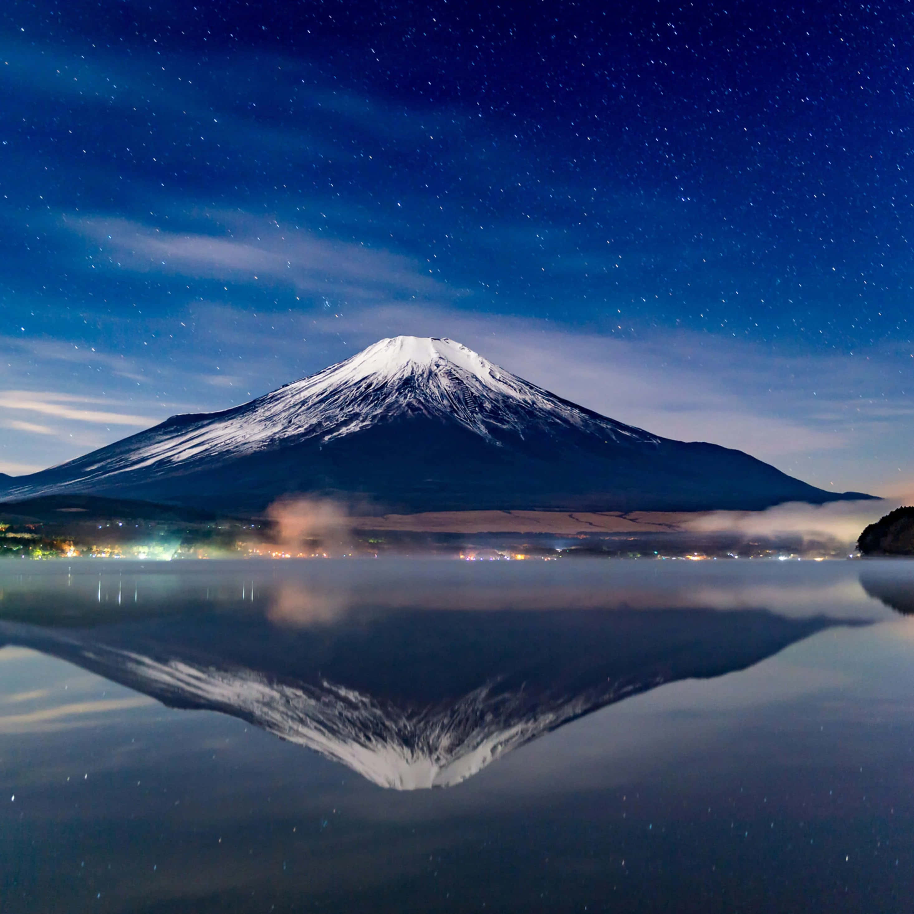 富士山——日本的象徵性山峰 壁紙