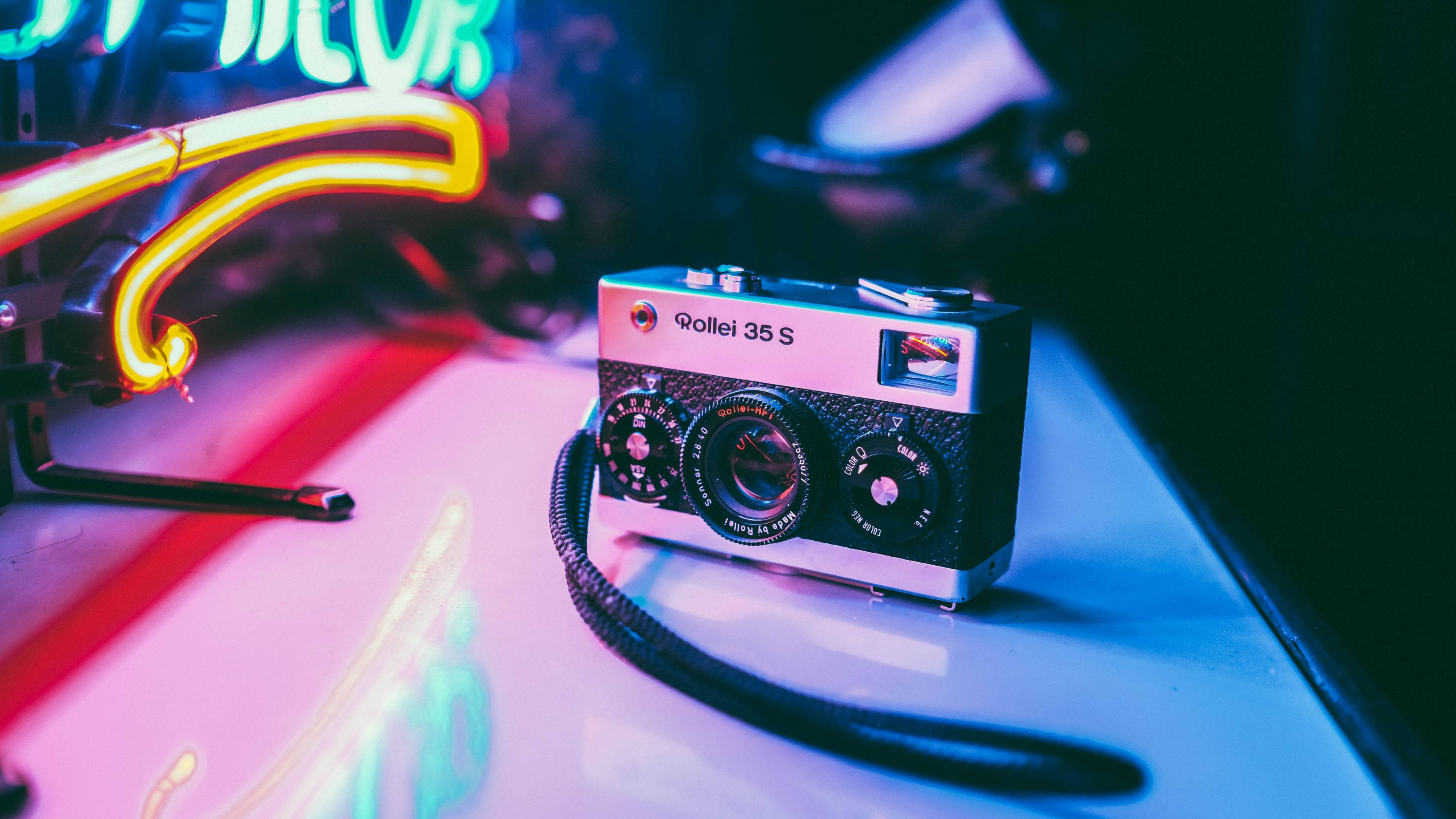 復古美學Rollei膠片相機 壁紙