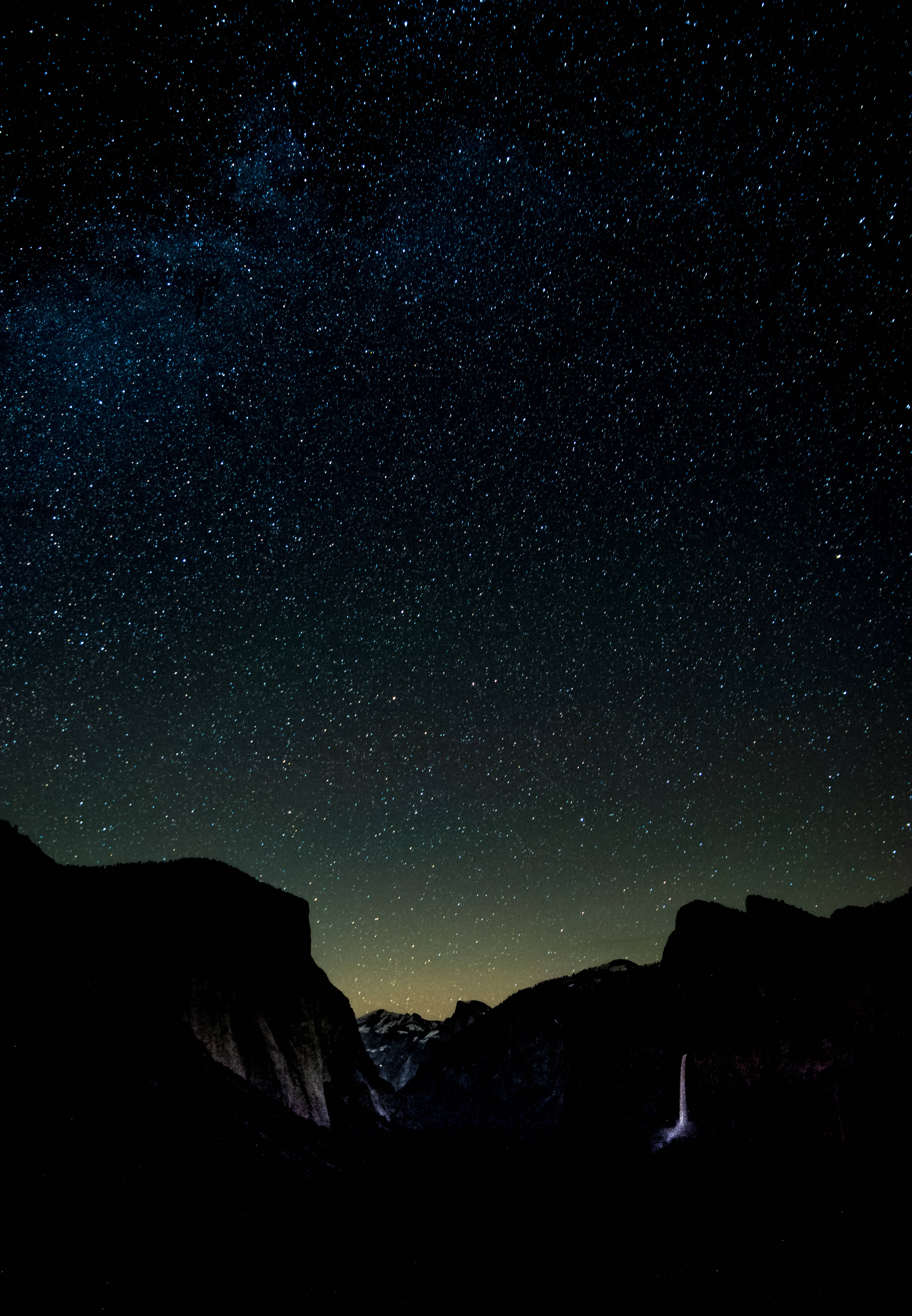 星空之夜——宇宙艺术的奇妙一瞥 壁紙