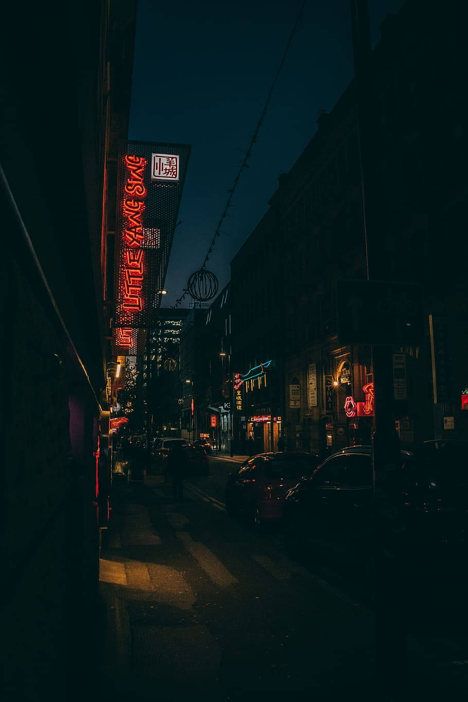暗夜城市霓虹街灯 壁紙