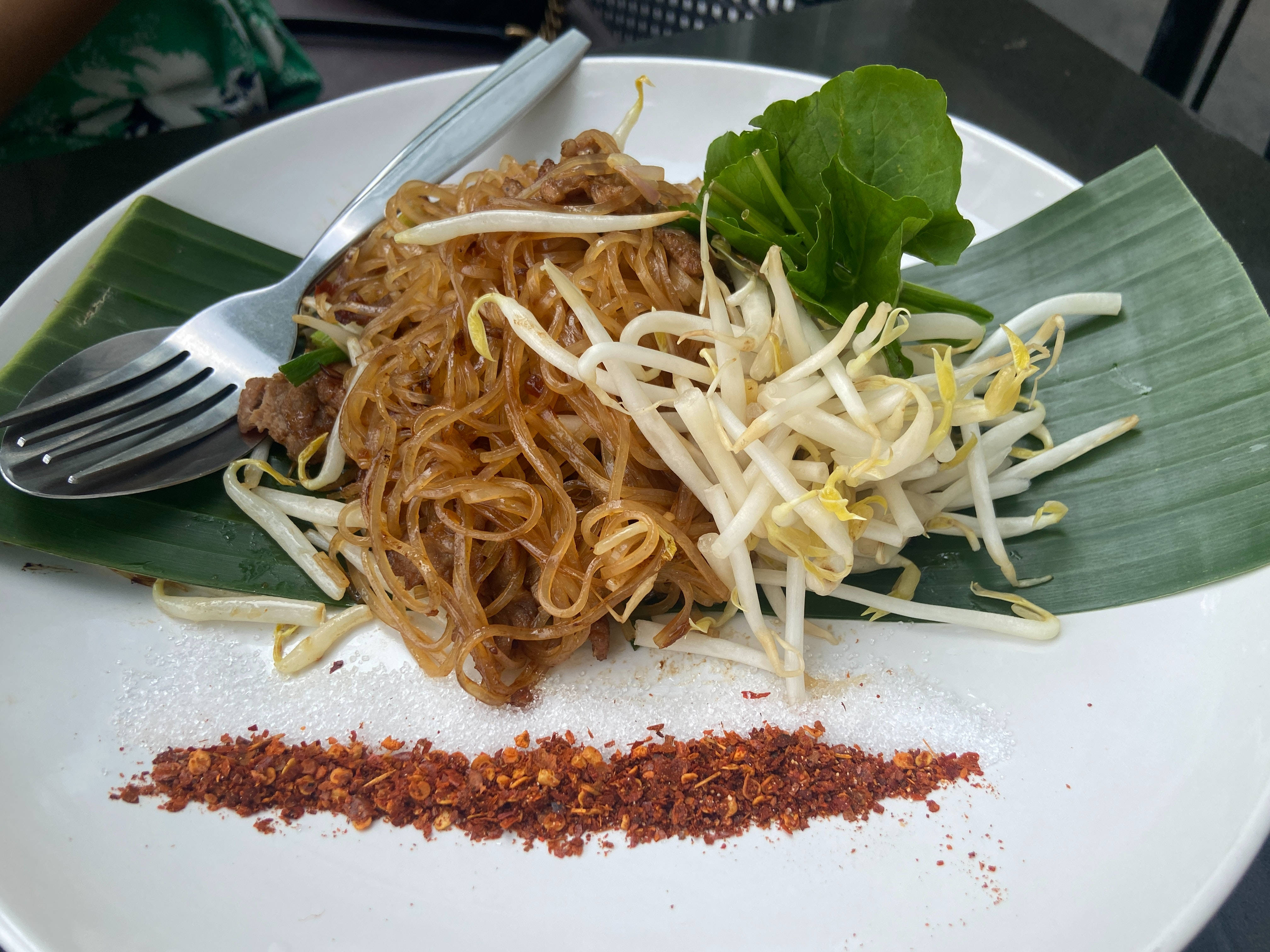 泰式炒河粉 2560x1440 美食 壁紙