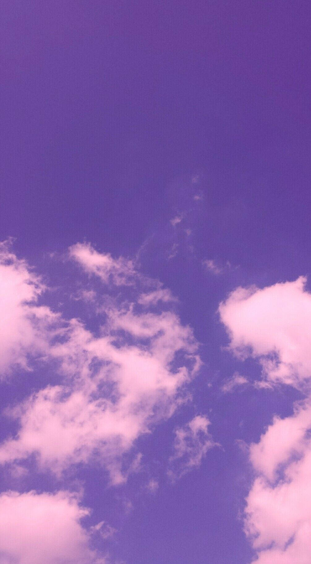 淡紫色夢幻雲彩天空 壁紙