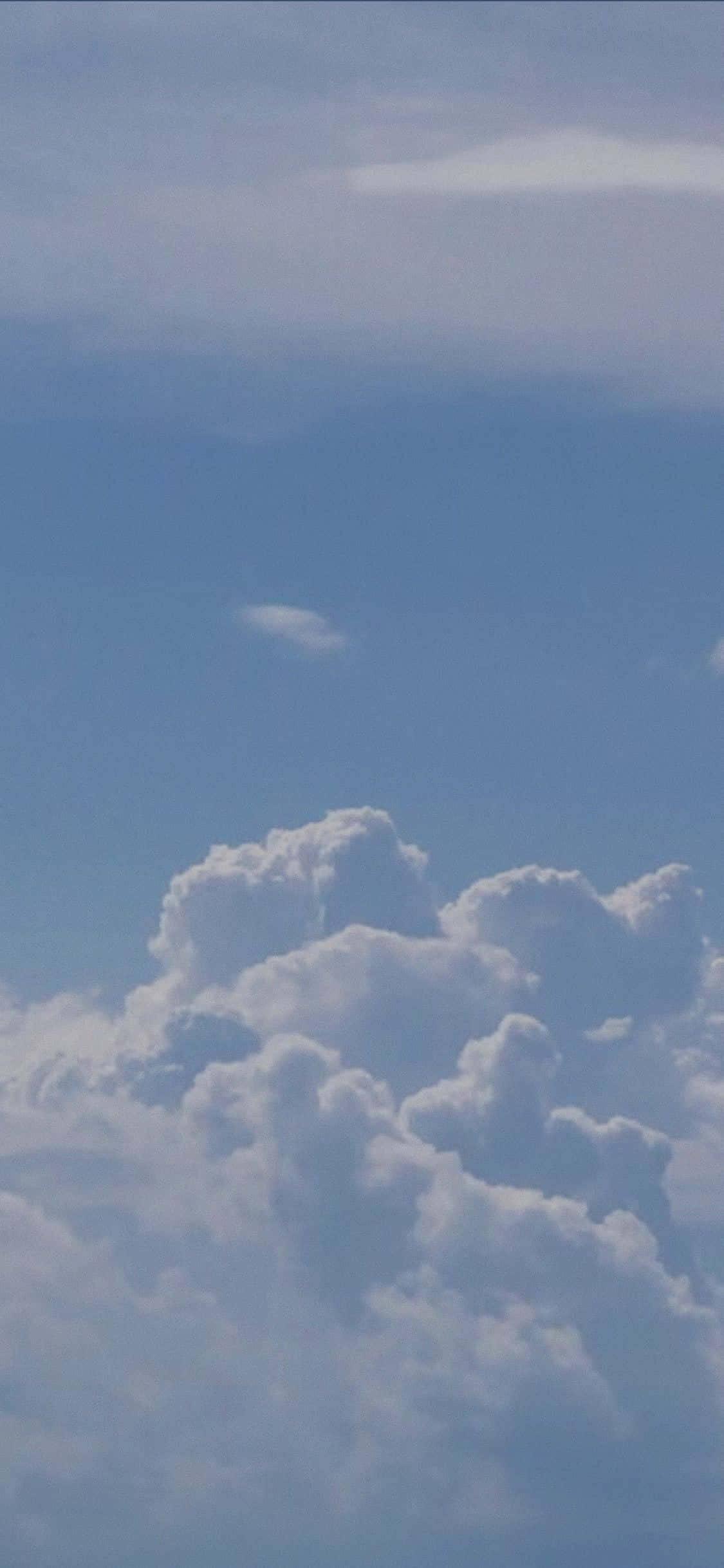 粉彩藍美學嬰兒雲 壁紙