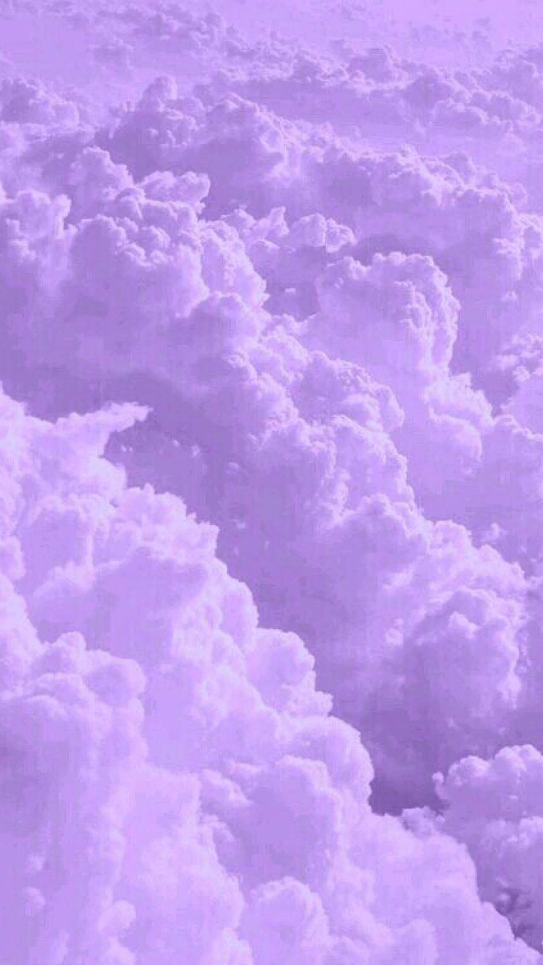 淺紫色夢幻雲朵 壁紙