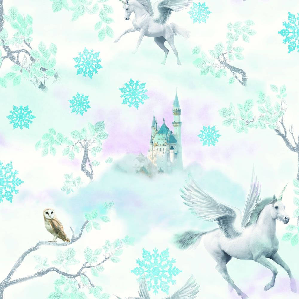 獨角獸牆面圖案，帶有藍色雪花、樹枝、中央城堡和綠色樹葉。