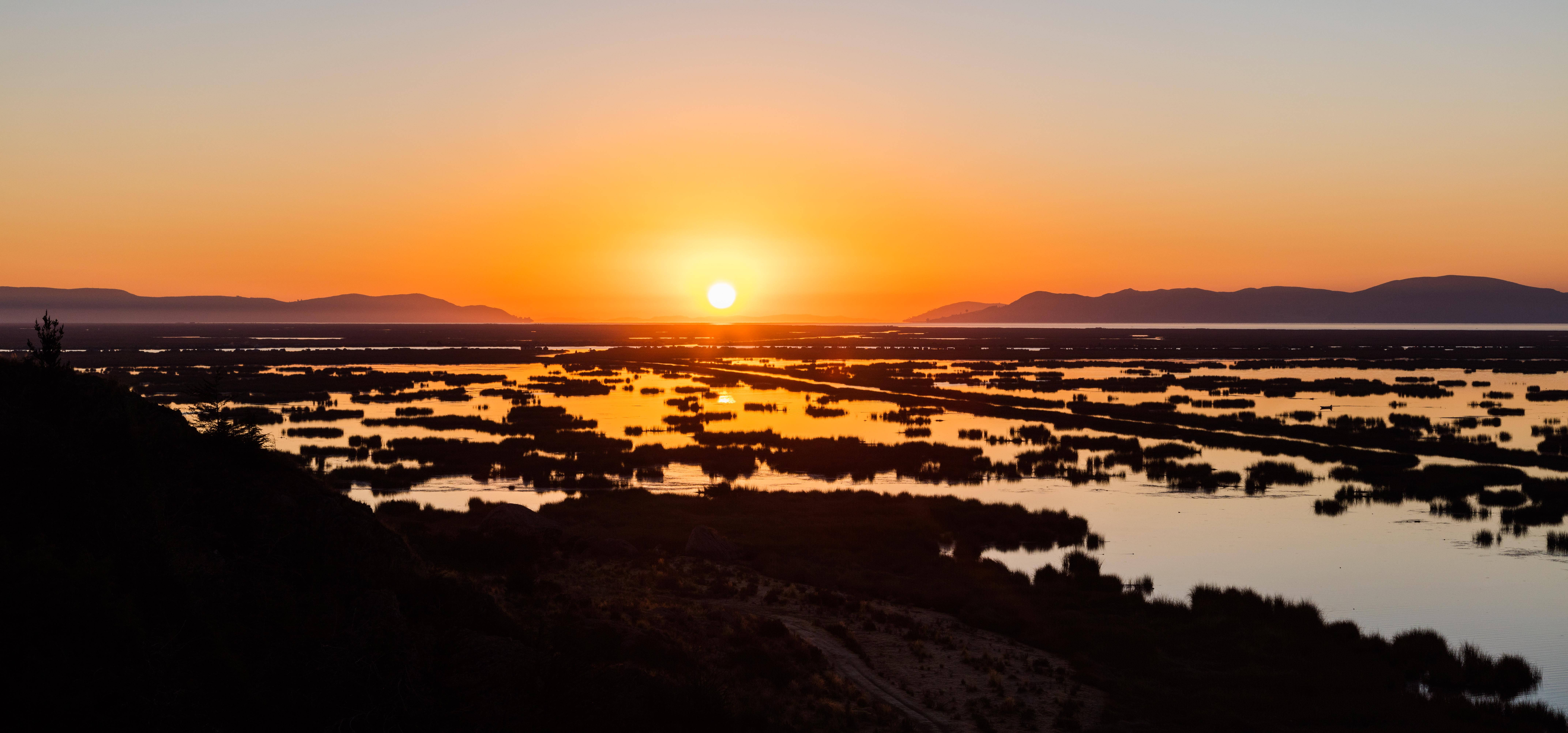 的的喀喀湖美麗夕照 壁紙