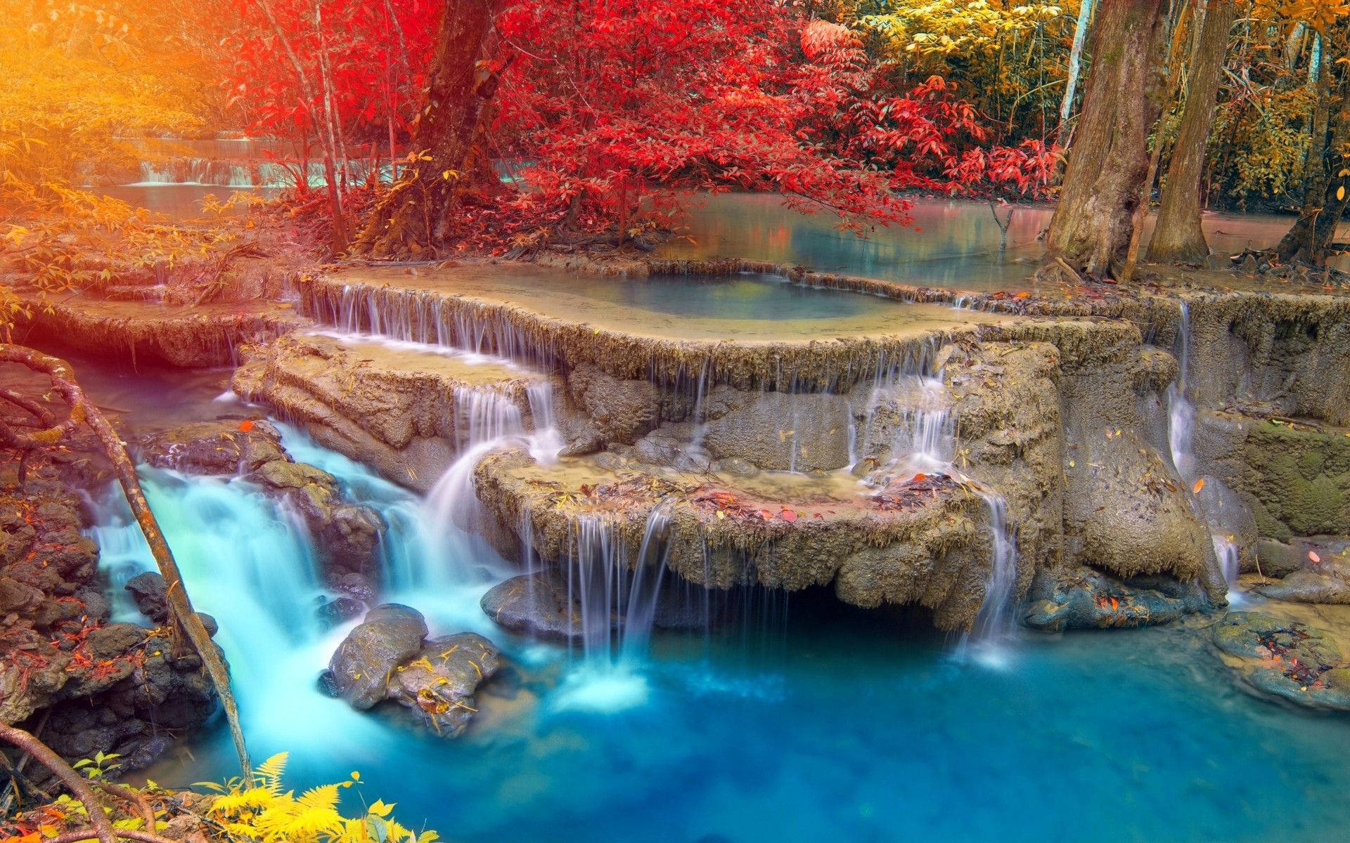 秋色瀑布美景 — 森林 壁紙