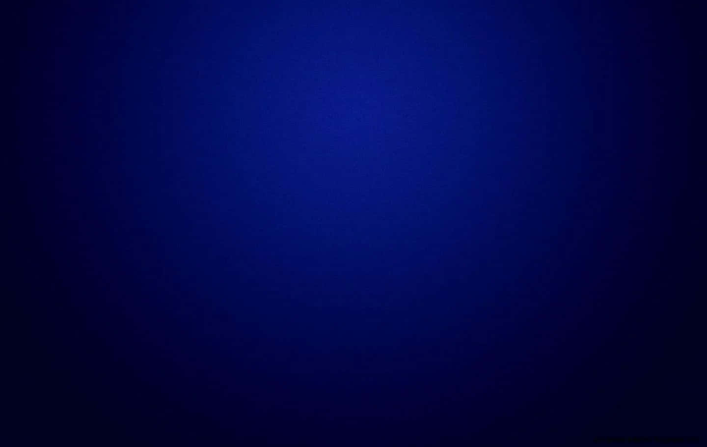 簡約海軍藍背景搭配暗角效果 壁紙