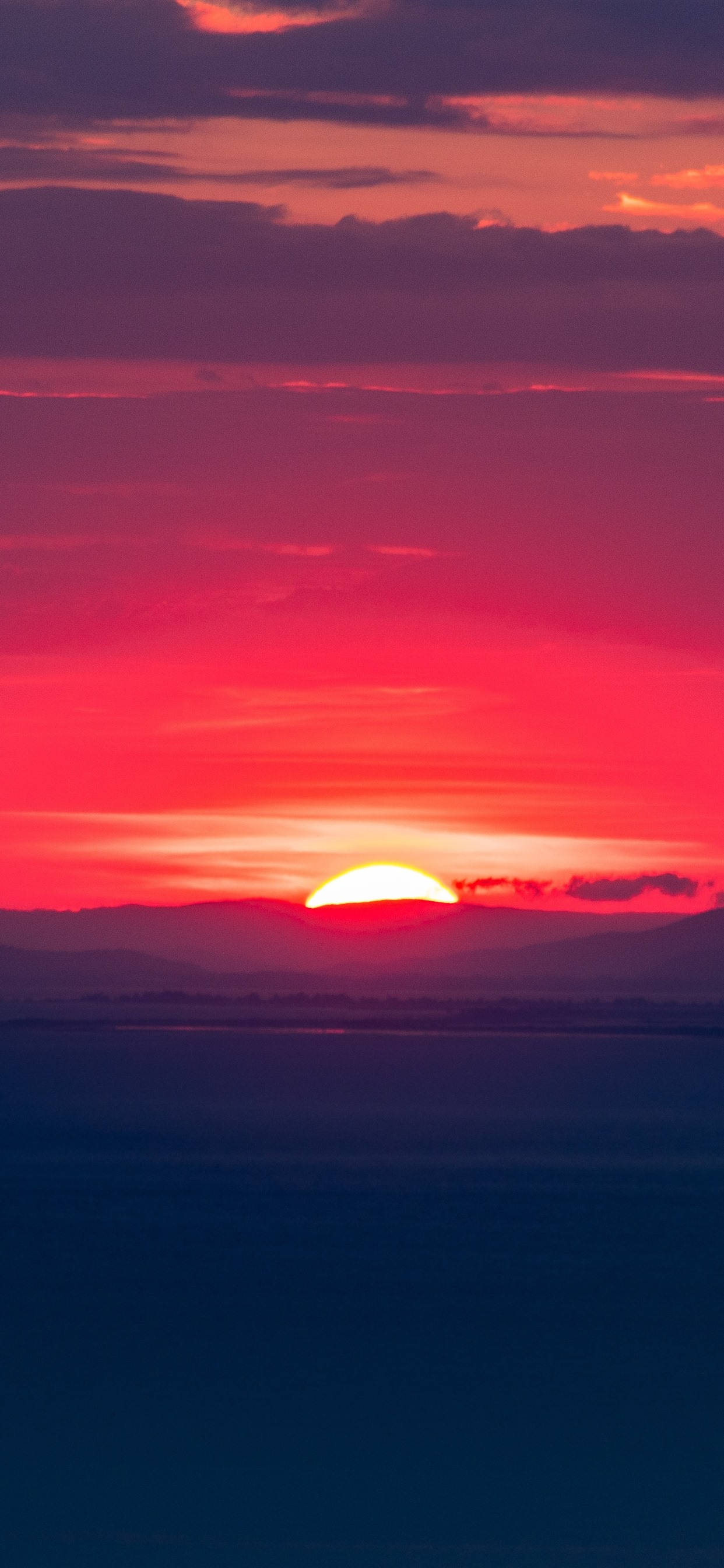 紅色夕陽天空 壁紙