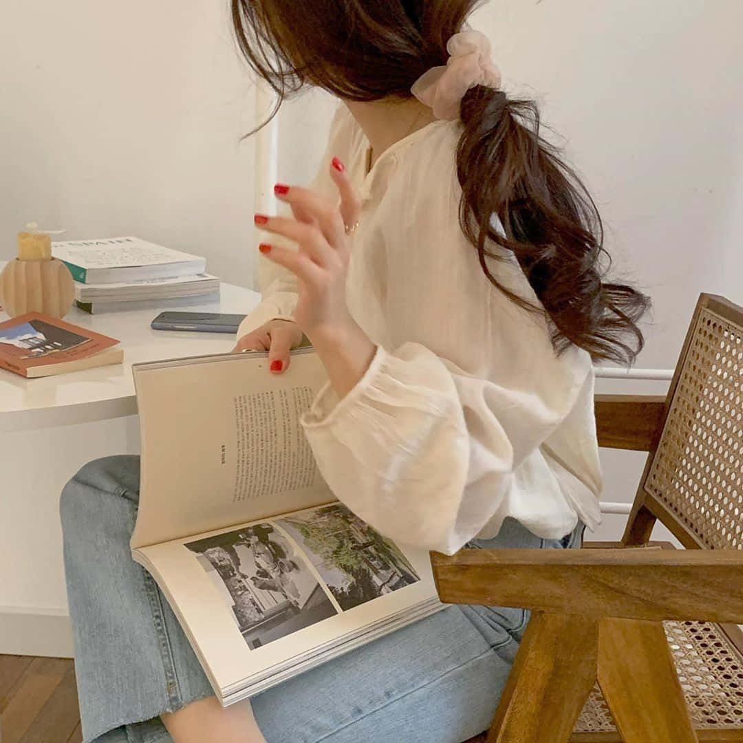 自然與藝術完美結合的米色美學 壁紙