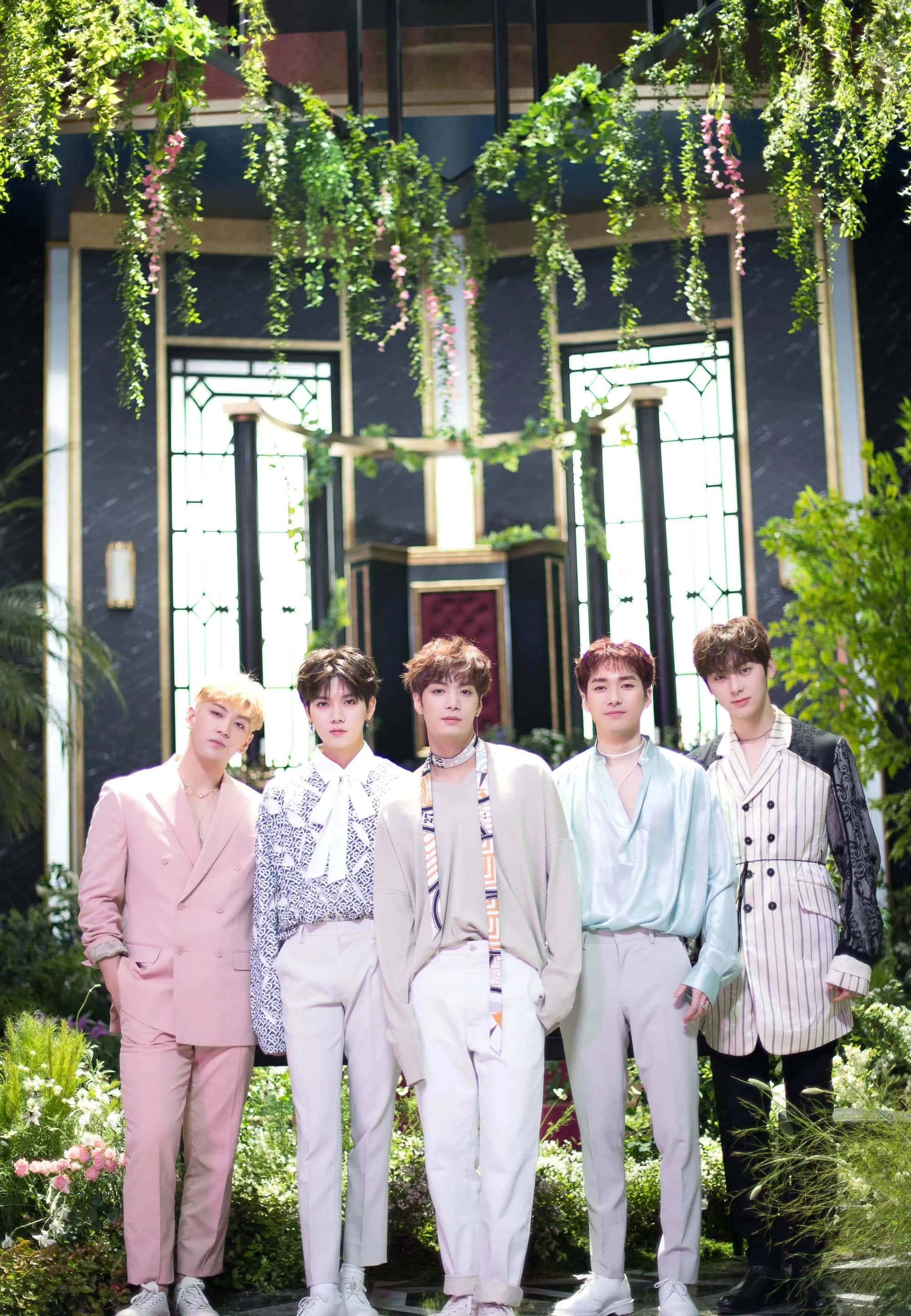 花園主題 NU'EST 韓團寫真 壁紙