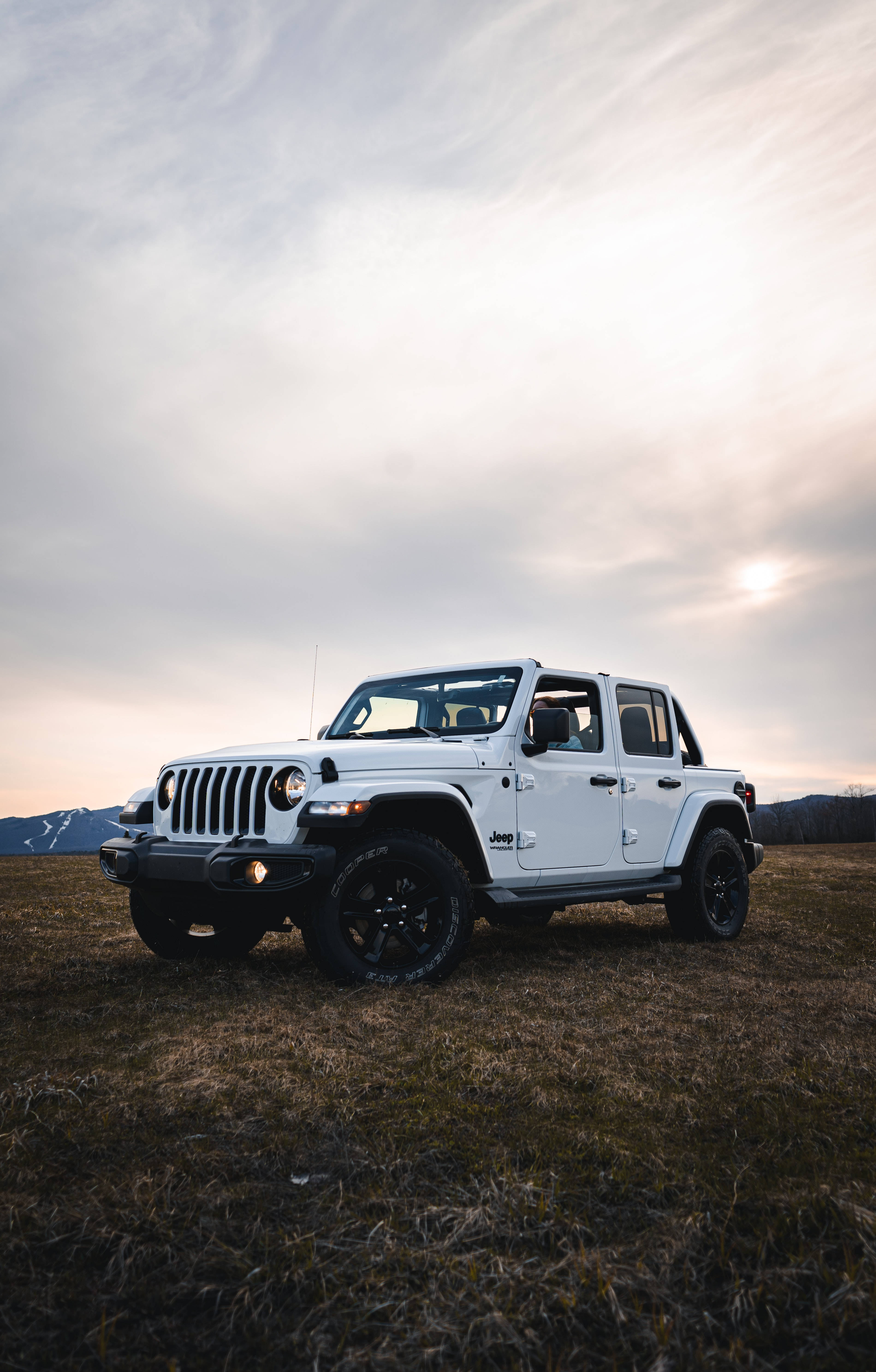 超白Wrangler吉普車 壁紙