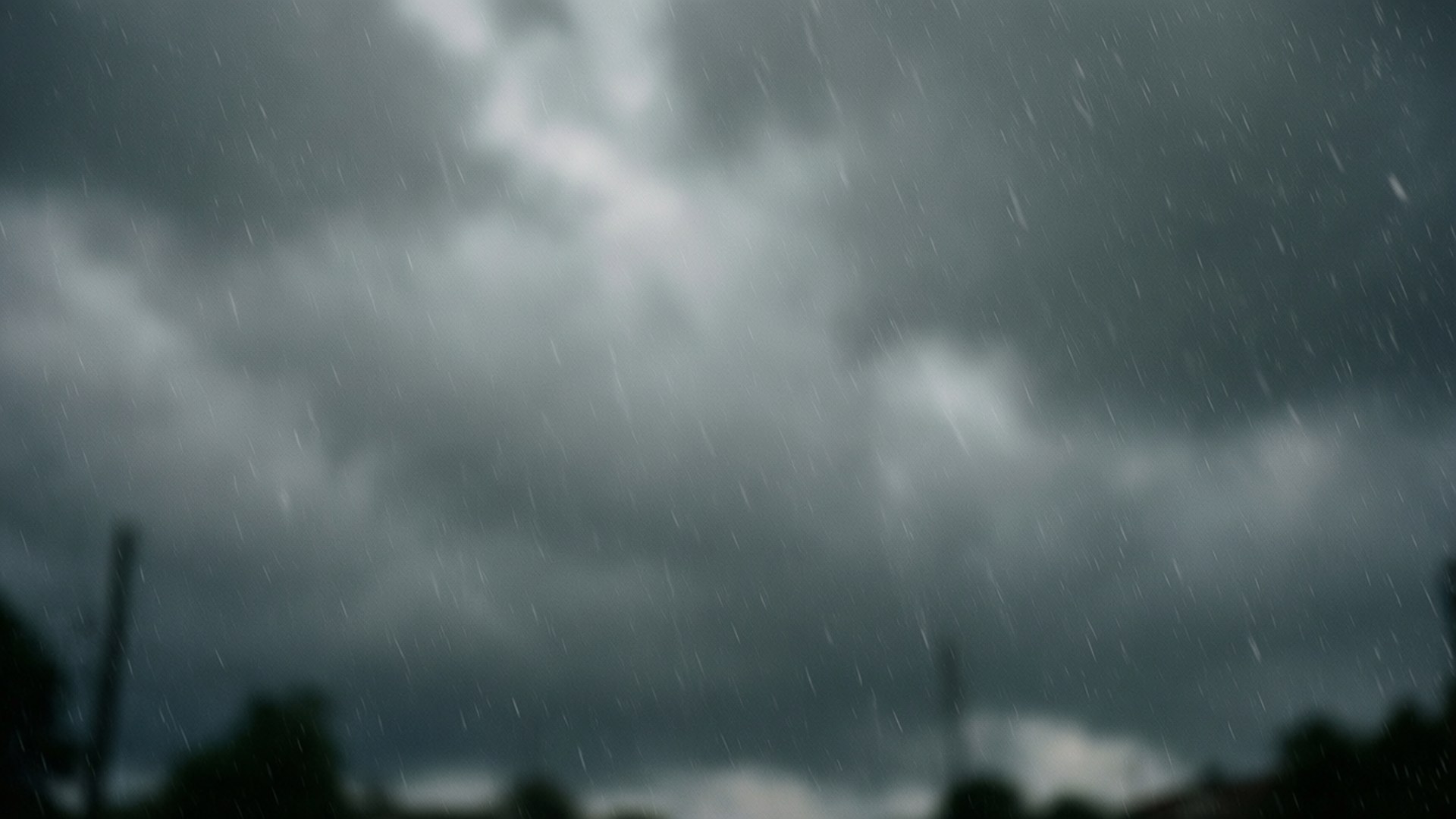 阴郁雨天天空 壁紙