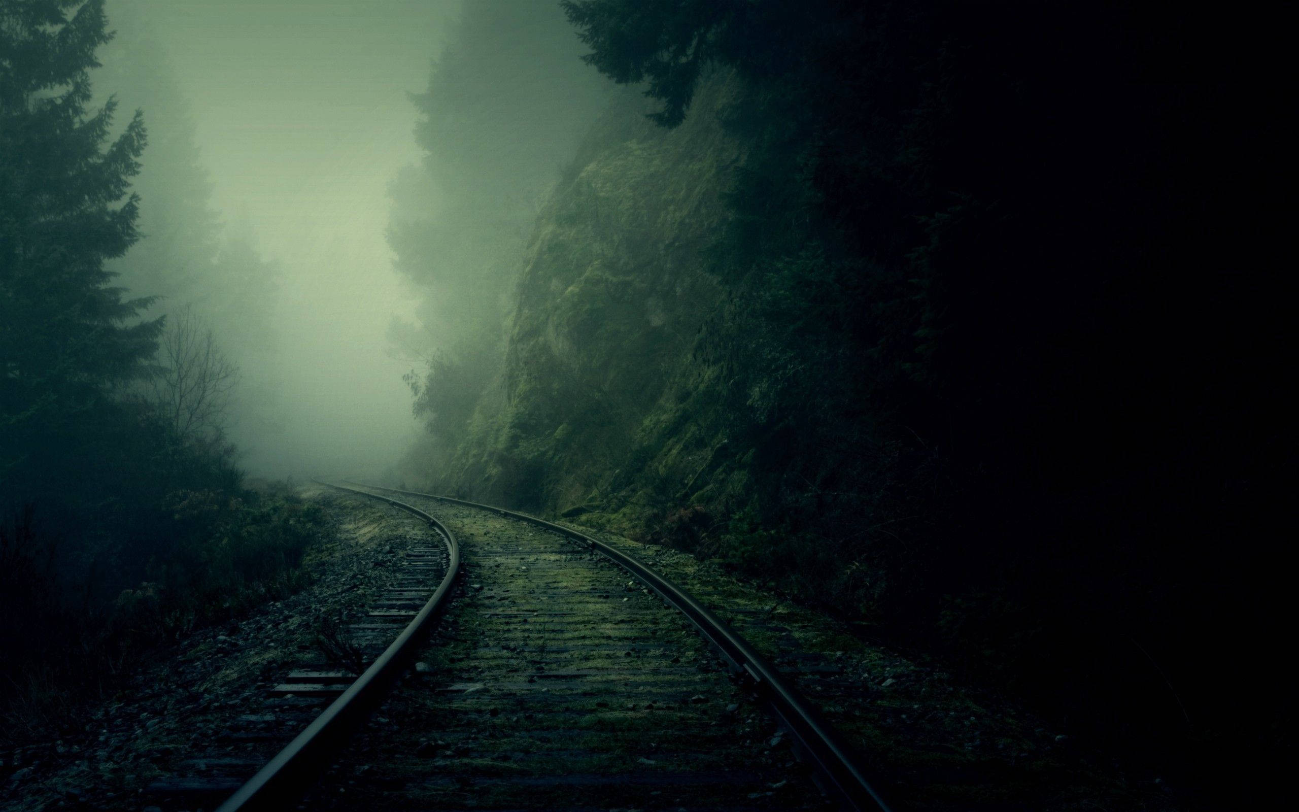 陰鬱鐵路軌道 美麗暗色背景 壁紙
