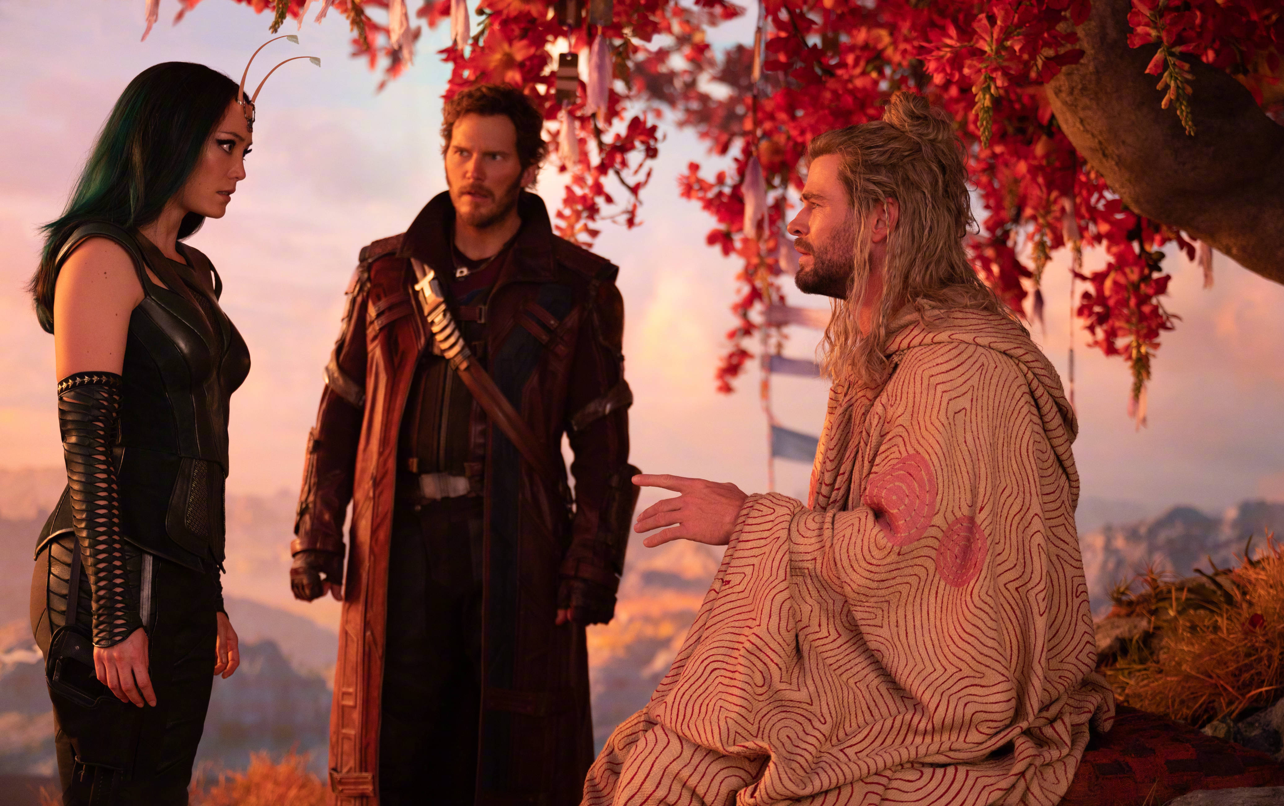 雷神索爾：愛與雷霆 求救訊號 壁紙