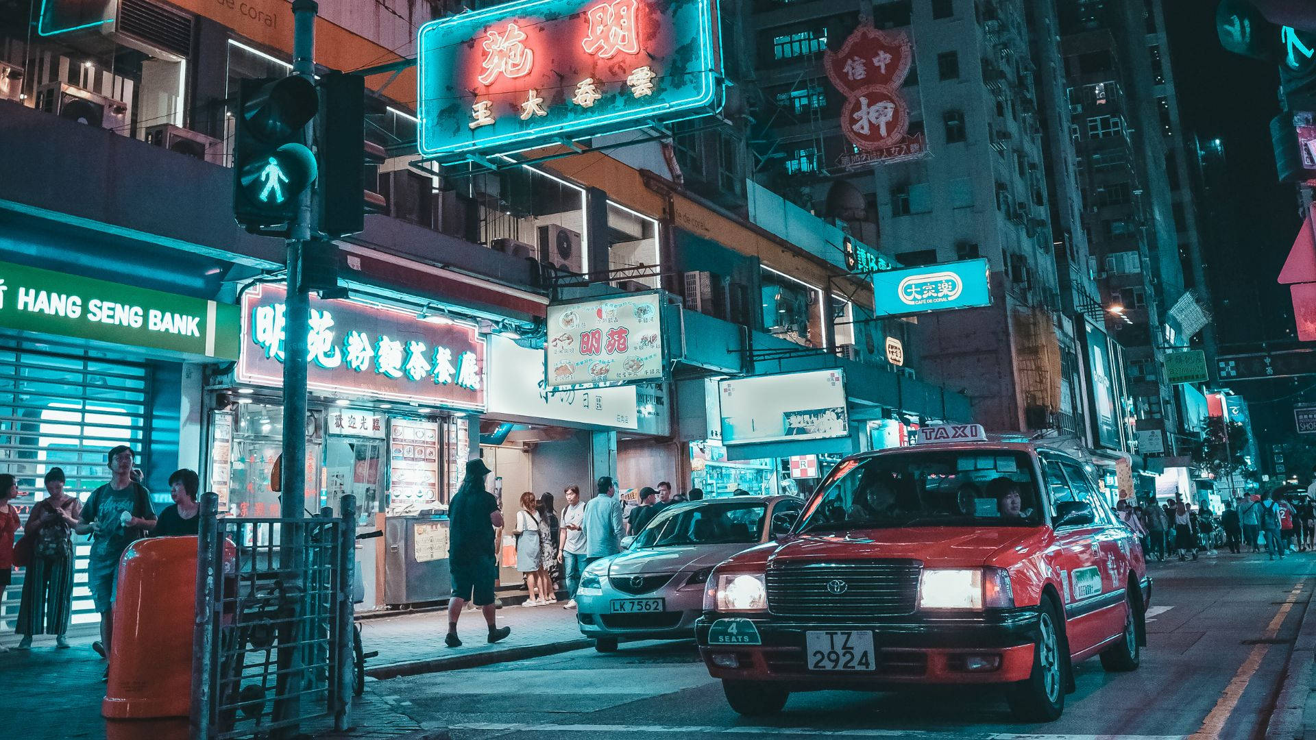 霓虹城市中美學紅色計程車 壁紙