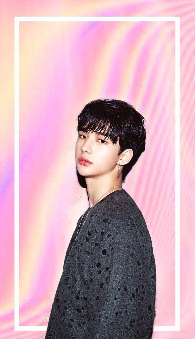 韓國饒舌歌手Hyunjin 柔和漸層設計 壁紙