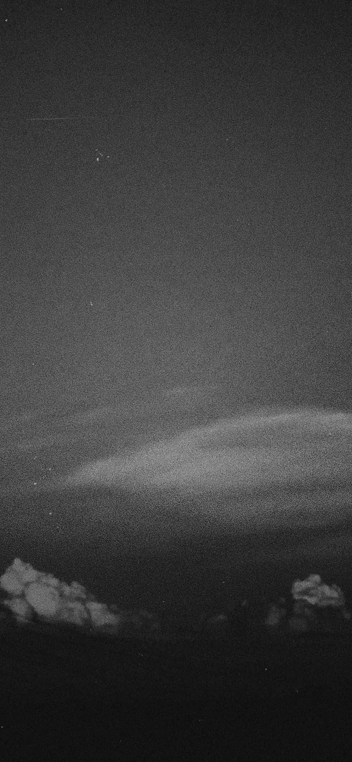 黑色复古颗粒天空 壁紙