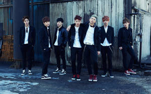 BTS團體照《Skool Luv Affair》桌布 — BTS 團體照片 GIF 壁紙