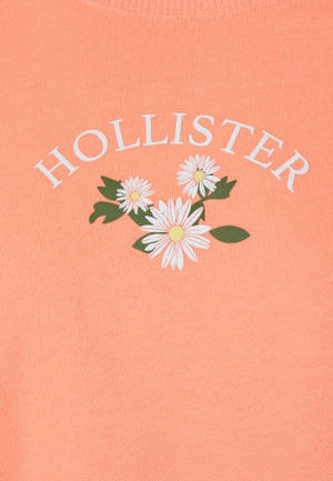 Hollister 三朵白色花朵插圖桌布 — 低对比度 壁紙