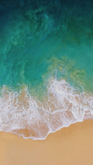 iPad Pro 空拍海浪拍岸