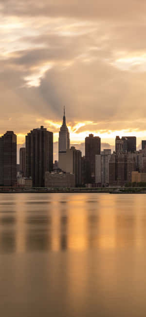 iPhone Xs 纽约市背景 — Tecno Camon 壁紙