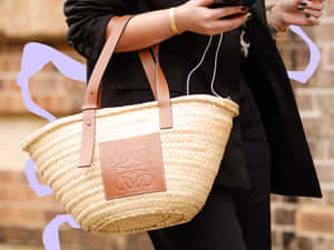 Loewe 篮式手提包 — 氛围感女孩 壁紙