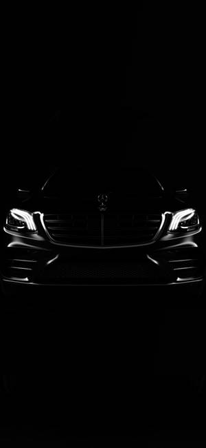 Mercedes iPhone X 黑色背景 — iPhone 16 壁紙