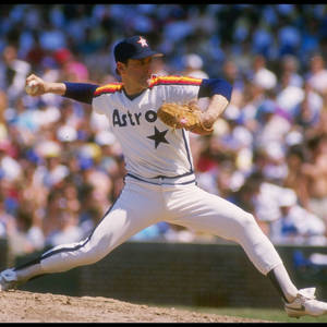 Nolan Ryan 投球姿势 — 1:1 壁紙