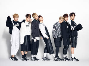 Puma酷炫BTS笔记本电脑 — BTS 笔记本电脑 壁紙