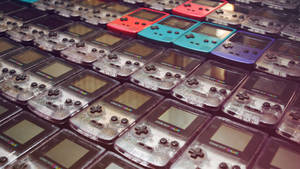 一排排Game Boy Color主機桌布