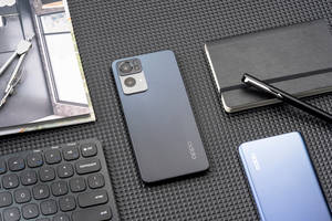 与Oppo共度工作日 — Oppo 壁紙
