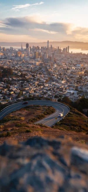 iPhone X加州背景 — Google Pixel 6 Pro 壁紙