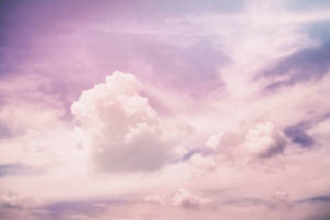 多雲的天空