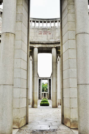 仰光军事墓地壁纸 — 低饱和度 壁紙