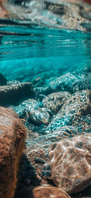 Ocean Aesthetic Phone — iPhone 11 Pro 壁紙