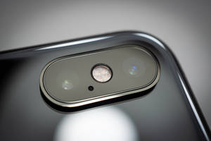 太空灰iPhone Xs壁纸 — iPhone Xs 壁紙