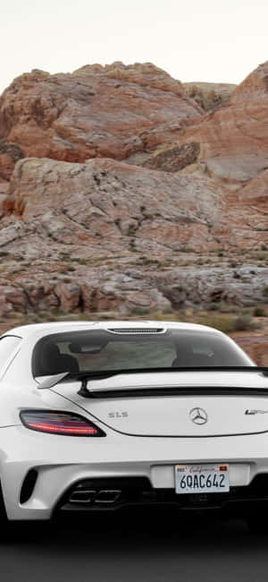 iPhone Xs Mercedes AMG背景 — Galaxy M56 壁紙