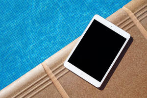 池畔 iPad Mini — iPad Mini 壁紙