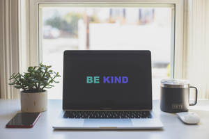 Be Kind 勵志名言螢幕桌布