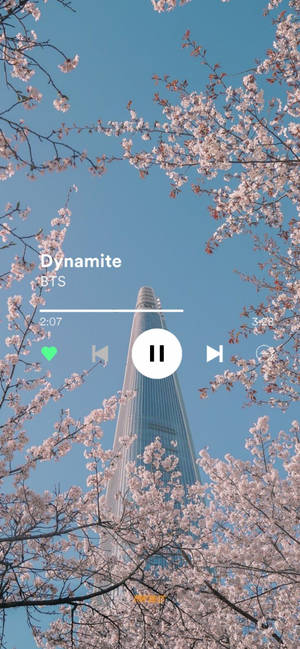 音樂美學 BTS Dynamite 桌布 — iPhone 16 壁紙